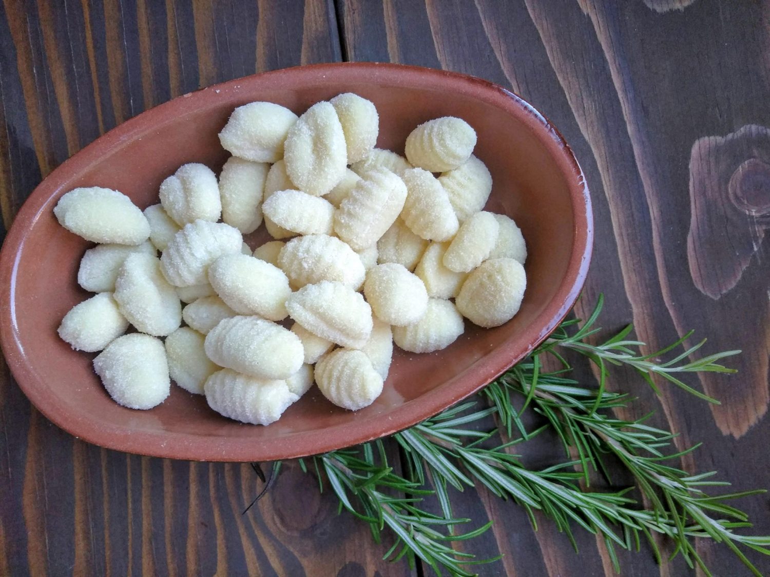 Gnocchis artisanaux prêts à cuire chez Pasta Piemonte à Menton